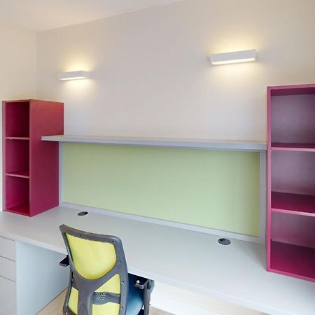 Victoria Mills - Ucc Summer Beds Корк Екстер'єр фото