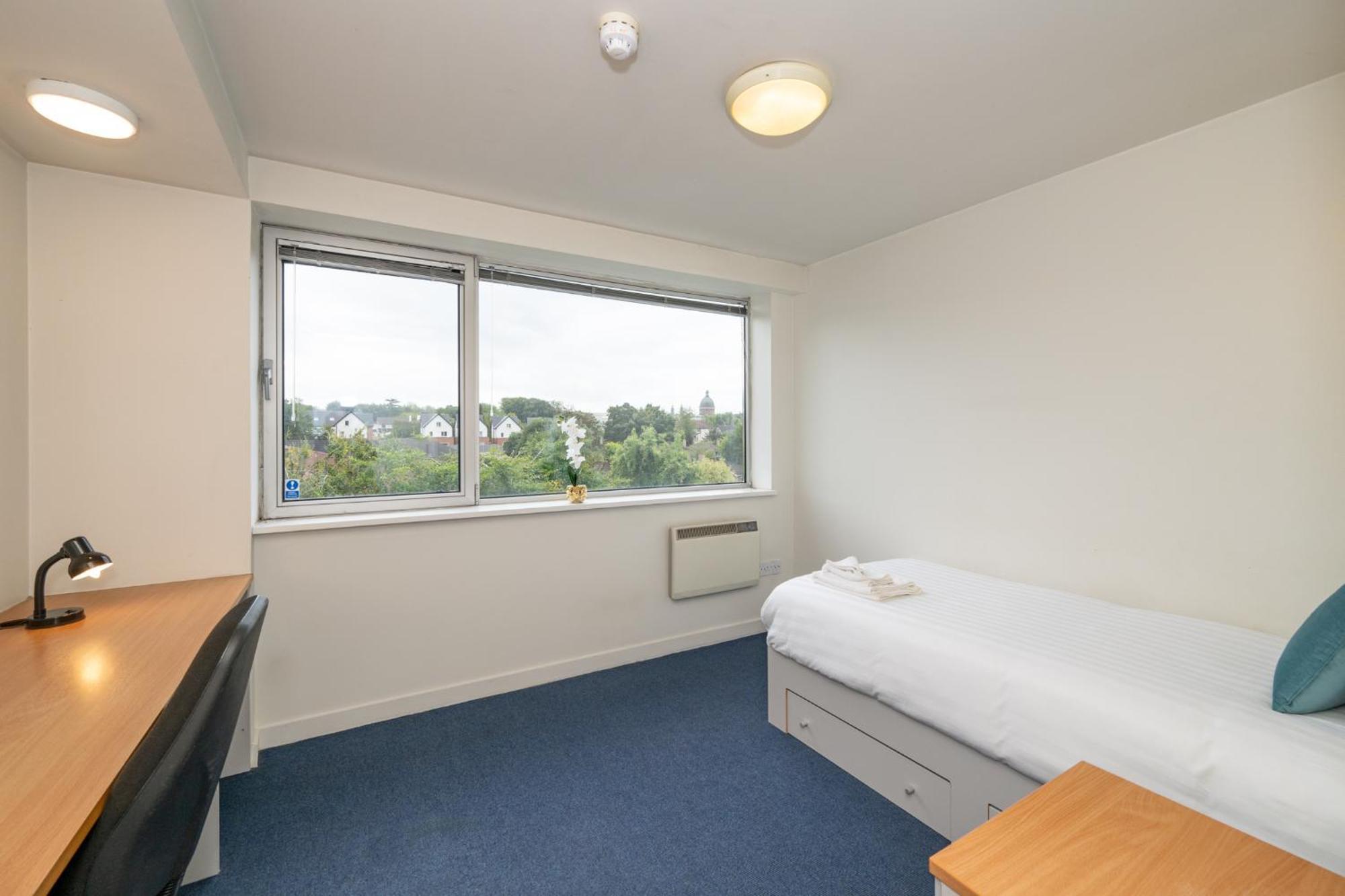 Victoria Mills - Ucc Summer Beds Корк Екстер'єр фото