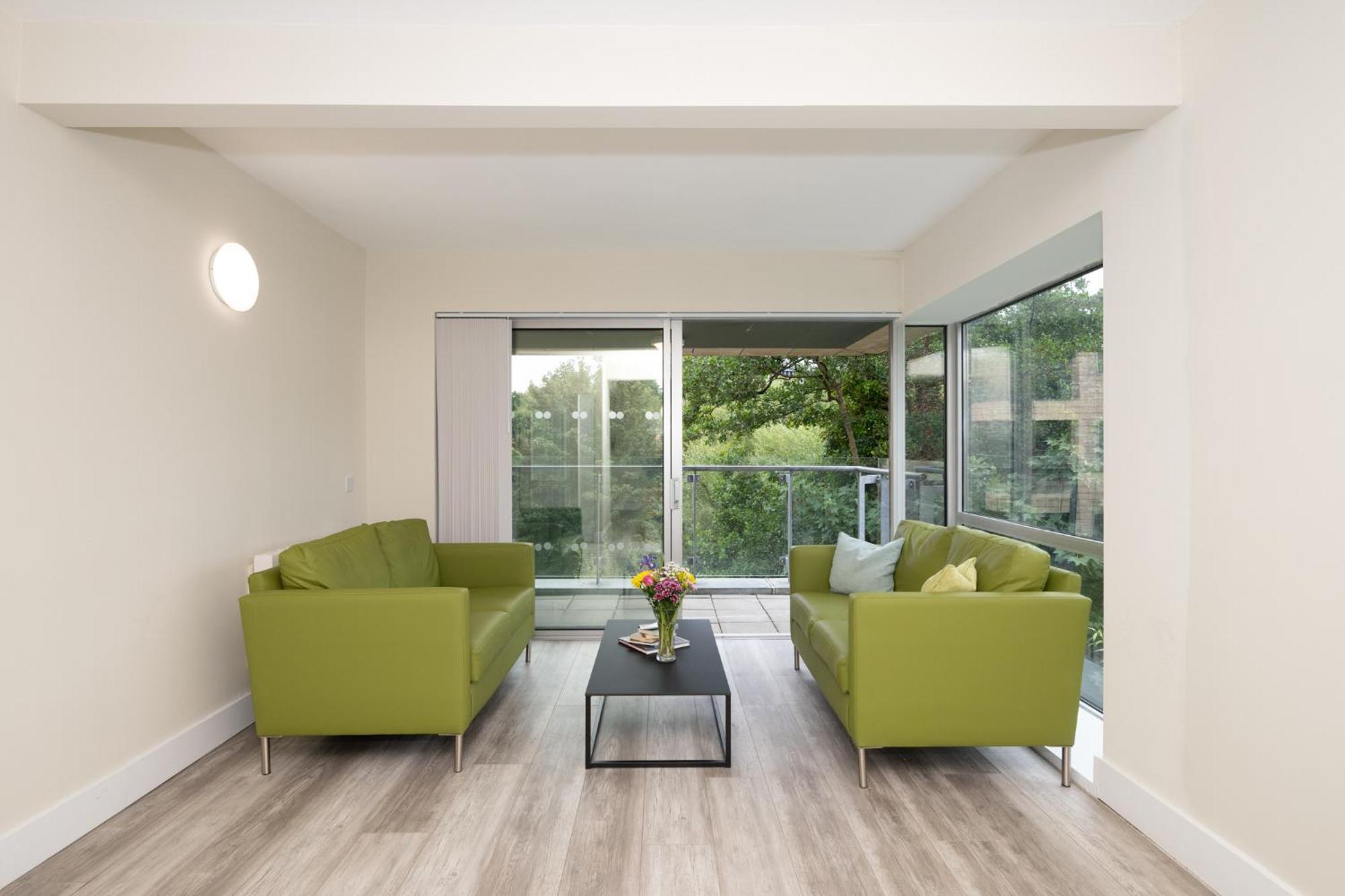Victoria Mills - Ucc Summer Beds Корк Екстер'єр фото